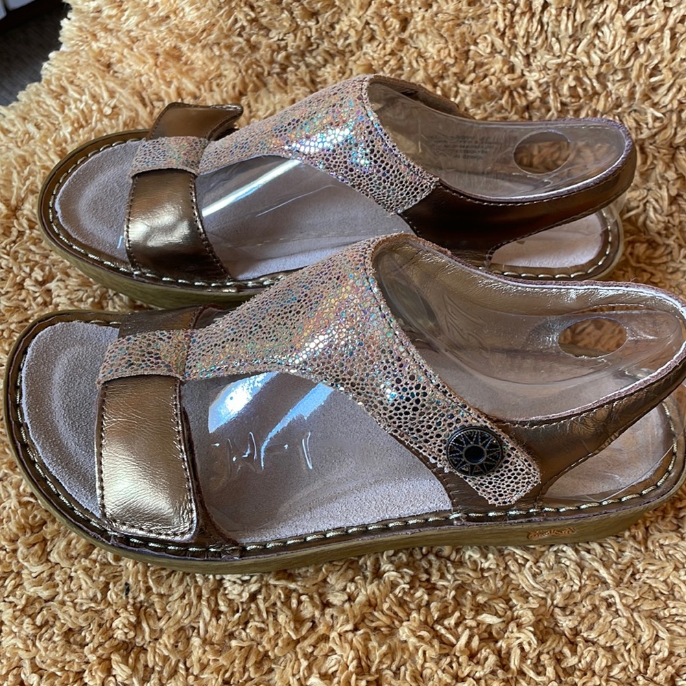 Gold Algeria sandals 37